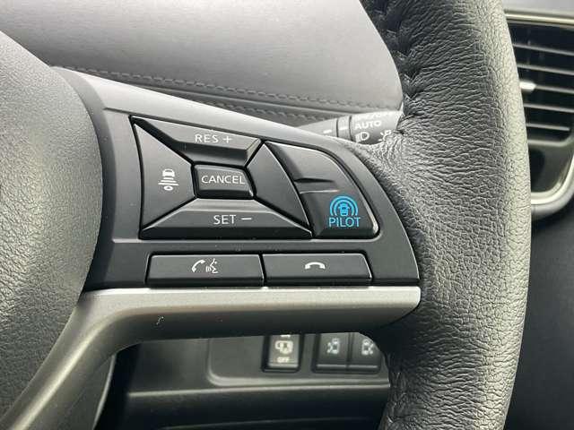 �y�v���p�C���b�g�i����Ԑ��^�]�x���Z�p�j�z���ڂł��I�������H�ŃA�N�Z���A�u���[�L�A�X�e�A�����O���������䂵�ĉ^�]�̔�J���O�b�ƌy�����Ă���܂���