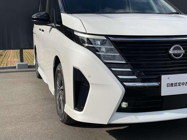 セレナ ２．０　ハイウェイスターＶ　雹害車両　プロパイロット　Ｗ電動スライド　レーダークルコン　レーンアシスト　ＬＥＤランプ　カーテンエアバッグ　アルミホイール　キーフリー　エアコン　バックカメラ　ＡＢＳ　禁煙　パワーウィンドウ　パワーステアリング　踏間違い防止（19枚目）