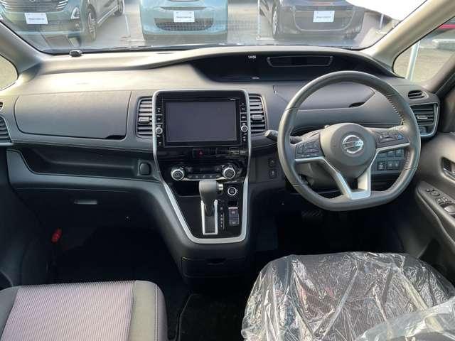 �ו��܂ŏ㎿�ȃC���p�l����͂��̂悤�ɋ@�\�I�ɂ܂Ƃ܂��Ă��܂��B�������N���[�j���O�ς݂ŁA�������L���C�ł��B