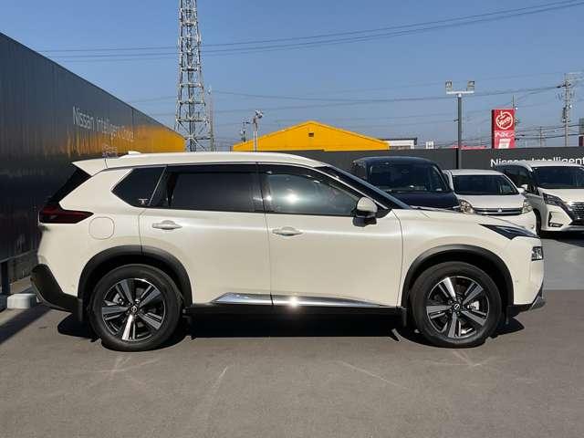 エクストレイル １．５　Ｇ　ｅ－４ＯＲＣＥ　４ＷＤ　サンルーフ　プロパイロット　メーカーナビ　ガラスルーフ　１オーナー　パークアシスト　ＬＥＤヘッドランプ　ナビＴＶ　スマートキー　レーダークルーズ　ＬＫＡ　キーフリー　ＥＴＣ　４ＷＤ　アルミホイール　メモリーナビ　ドライブレコーダー　ＰＳ　ＰＷ（52枚目）