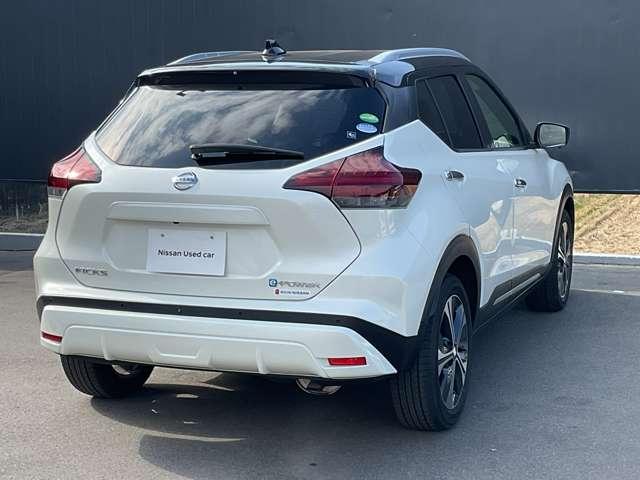 キックス １．２　Ｘ　ツートーン　インテリアエディション　（ｅ－ＰＯＷ　プロパイロット　大画面ナビ　サイドエアバッグ　車線逸脱警報装置　ＬＥＤヘッドライト　１オーナー　リアカメラ　フルセグＴＶ　ドライブレコーダー　アルミ　ＥＴＣ　スマートキー　オートエアコン　ＡＢＳ（7枚目）