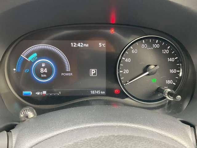 キックス １．２　Ｘ　ツートーン　インテリアエディション　（ｅ－ＰＯＷ　プロパイロット　大画面ナビ　サイドエアバッグ　車線逸脱警報装置　ＬＥＤヘッドライト　１オーナー　リアカメラ　フルセグＴＶ　ドライブレコーダー　アルミ　ＥＴＣ　スマートキー　オートエアコン　ＡＢＳ（8枚目）