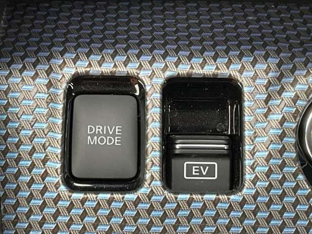 キックス １．２　Ｘ　ツートーン　インテリアエディション　（ｅ－ＰＯＷ　プロパイロット　大画面ナビ　サイドエアバッグ　車線逸脱警報装置　ＬＥＤヘッドライト　１オーナー　リアカメラ　フルセグＴＶ　ドライブレコーダー　アルミ　ＥＴＣ　スマートキー　オートエアコン　ＡＢＳ（41枚目）