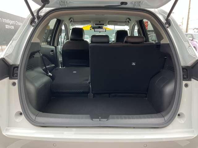 �V�[�g�����E�ɕ�����ē|�����Ƃ��ł����낢��ȃV�[���ɍ��킹�Ďg����̂ŕ֗��ł��B