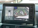 空から車を見たような「アラウンドビューモニター」!車の周りが一目で確認できるので、小さなお子様や障害物があっても安心して乗ることができます。