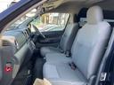 助手席も広々、実際お座りいただくのが分かりやすいと思います。お気軽にご来店ください！