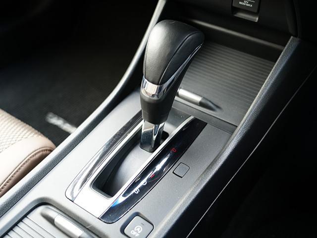 RS 3列シート 革シート バックカメラ オートクルーズコントロール オートライト LEDヘッドランプ ETC Bluetooth(10枚目)