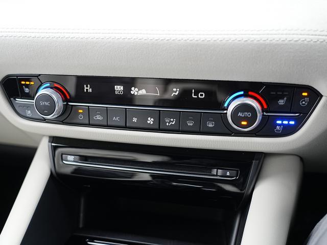 ＭＡＺＤＡ６ワゴン ２５Ｓ　Ｌパッケージ　衝突被害軽減システム　アダプティブクルーズコントロール　全周囲カメラ　オートマチックハイビーム　革シート　電動シート　シートヒーター　バックカメラ　オートライト　ＬＥＤヘッドランプ　ＥＴＣ（10枚目）