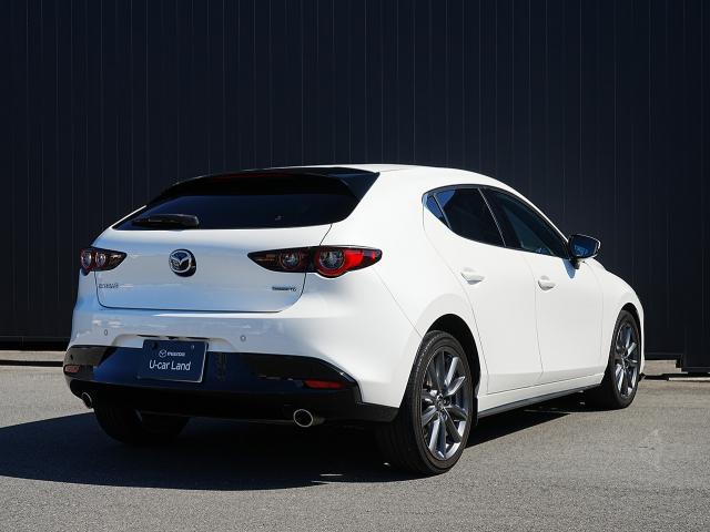 MAZDA3ファストバック 15Sツーリング 衝突被害軽減システム アダプティブクルーズコントロール 全周囲カメラ オートマチックハイビーム バックカメラ オートライト LEDヘッドランプ ETC Bluetooth(2枚目)