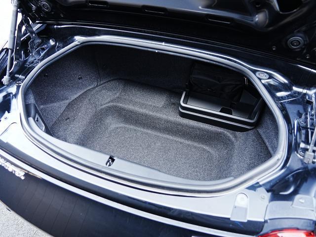 ロードスターＲＦ ＶＳ　テラコッタセレクション　衝突被害軽減システム　オートマチックハイビーム　革シート　シートヒーター　バックカメラ　オートクルーズコントロール　オートライト　ＬＥＤヘッドランプ　ＥＴＣ　Ｂｌｕｅｔｏｏｔｈ（17枚目）