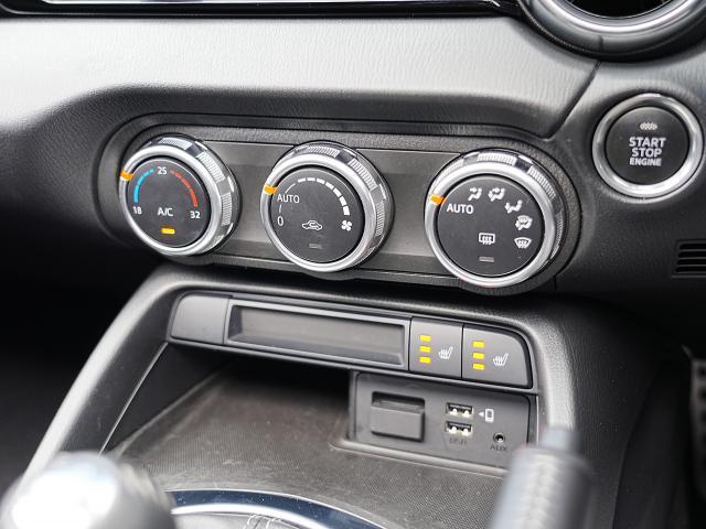 ロードスター Ｓスペシャルパッケージ　衝突被害軽減システム　オートマチックハイビーム　シートヒーター　バックカメラ　オートライト　ＬＥＤヘッドランプ　ＥＴＣ　Ｂｌｕｅｔｏｏｔｈ（10枚目）