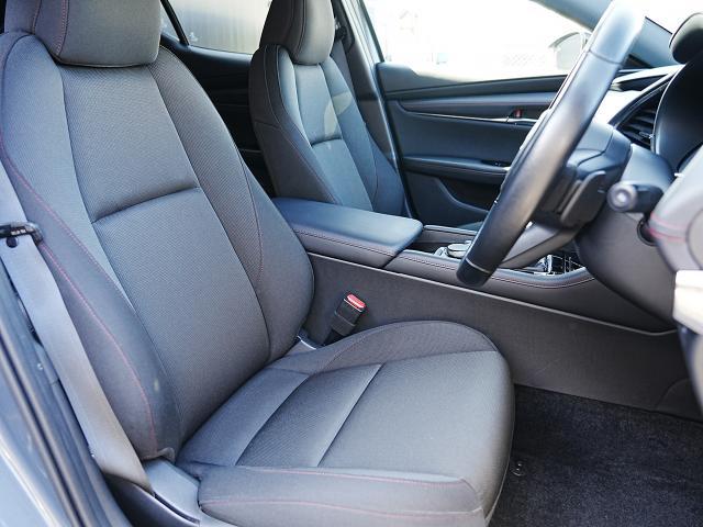 ＭＡＺＤＡ３ファストバック ＸＤ　ブラックトーンエディション　衝突被害軽減システム　アダプティブクルーズコントロール　全周囲カメラ　オートマチックハイビーム　電動シート　シートヒーター　バックカメラ　オートライト　ＬＥＤヘッドランプ　ＥＴＣ　Ｂｌｕｅｔｏｏｔｈ（15枚目）