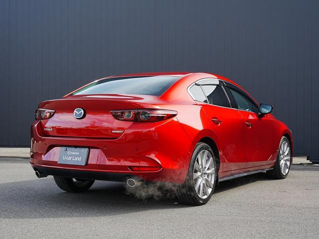 MAZDA3セダン 20S Lパッケージ 衝突被害軽減システム アダプティブクルーズコントロール オートマチックハイビーム 革シート 電動シート シートヒーター バックカメラ オートライト LEDヘッドランプ ETC Bluetooth(2枚目)