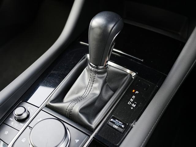 MAZDA3セダン 20S Lパッケージ 衝突被害軽減システム アダプティブクルーズコントロール オートマチックハイビーム 革シート 電動シート シートヒーター バックカメラ オートライト LEDヘッドランプ ETC Bluetooth(11枚目)