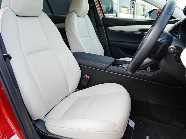 MAZDA3セダン 20S Lパッケージ 衝突被害軽減システム アダプティブクルーズコントロール オートマチックハイビーム 革シート 電動シート シートヒーター バックカメラ オートライト LEDヘッドランプ ETC Bluetooth(15枚目)