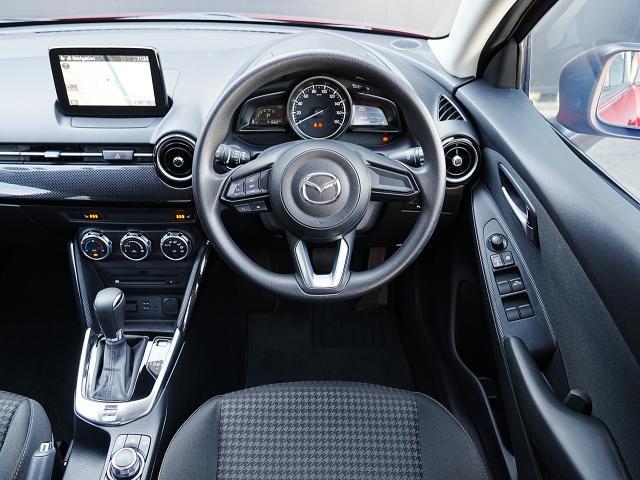 デミオ 15S 衝突被害軽減システム 全周囲カメラ オートマチックハイビーム シートヒーター バックカメラ オートライト LEDヘッドランプ ETC Bluetooth(4枚目)