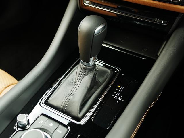 MAZDA6ワゴン XD 20thアニバーサリーエディション 衝突被害軽減システム アダプティブクルーズコントロール 全周囲カメラ オートマチックハイビーム サンルーフ 4WD 電動シート シートヒーター バックカメラ オートライト LEDヘッドランプ ETC(11枚目)