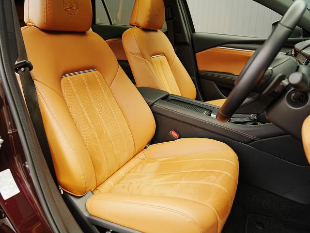 MAZDA6ワゴン XD 20thアニバーサリーエディション 衝突被害軽減システム アダプティブクルーズコントロール 全周囲カメラ オートマチックハイビーム サンルーフ 4WD 電動シート シートヒーター バックカメラ オートライト LEDヘッドランプ ETC(15枚目)