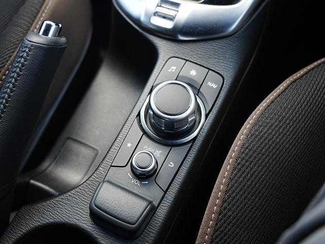 MAZDA2 15Sプロアクティブ 衝突被害軽減システム アダプティブクルーズコントロール 全周囲カメラ オートマチックハイビーム 4WD シートヒーター バックカメラ オートライト LEDヘッドランプ Bluetooth(13枚目)