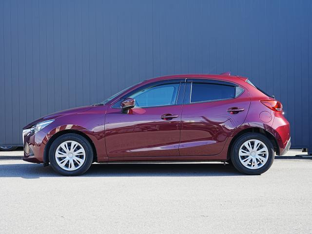 デミオ 15S 衝突被害軽減システム 全周囲カメラ オートマチックハイビーム シートヒーター バックカメラ オートライト LEDヘッドランプ Bluetooth(3枚目)