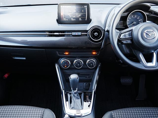 デミオ 15S 衝突被害軽減システム 全周囲カメラ オートマチックハイビーム シートヒーター バックカメラ オートライト LEDヘッドランプ Bluetooth(6枚目)