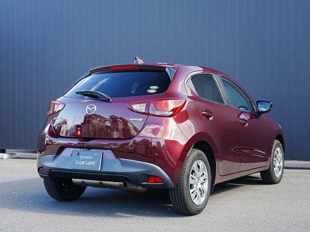 デミオ 13S 衝突被害軽減システム オートマチックハイビーム 4WD シートヒーター バックカメラ オートライト LEDヘッドランプ Bluetooth(2枚目)