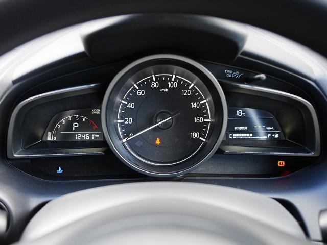 デミオ 13S 衝突被害軽減システム オートマチックハイビーム 4WD シートヒーター バックカメラ オートライト LEDヘッドランプ Bluetooth(5枚目)