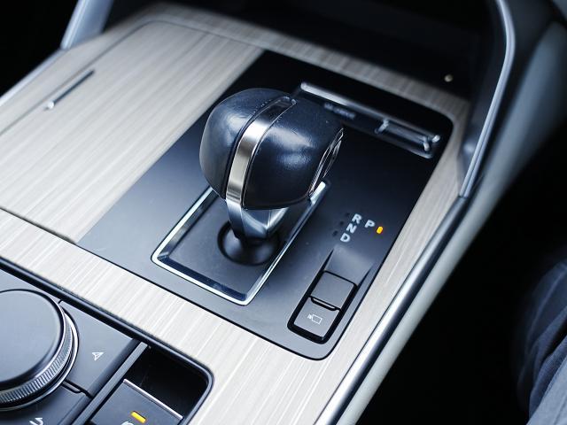 CX-60 XD エクスクルーシブモード 衝突被害軽減システム アダプティブクルーズコントロール 全周囲カメラ オートマチックハイビーム サンルーフ 革シート 電動シート シートヒーター バックカメラ オートライト LEDヘッドランプ(11枚目)