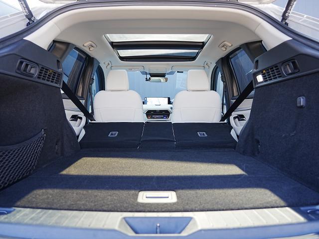 CX-60 XD エクスクルーシブモード 衝突被害軽減システム アダプティブクルーズコントロール 全周囲カメラ オートマチックハイビーム サンルーフ 革シート 電動シート シートヒーター バックカメラ オートライト LEDヘッドランプ(17枚目)