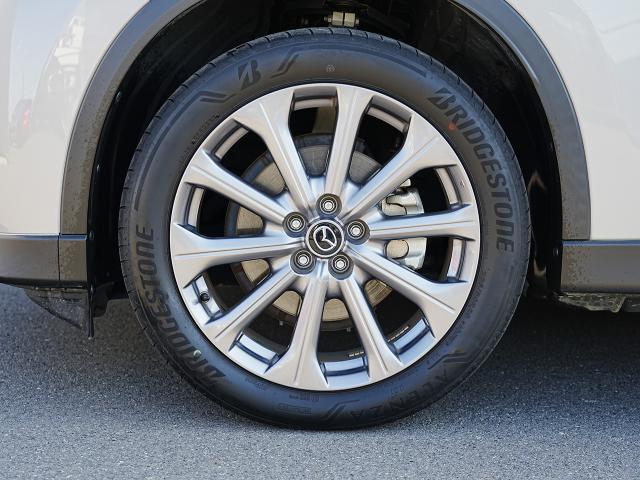 CX-60 XD エクスクルーシブモード 衝突被害軽減システム アダプティブクルーズコントロール 全周囲カメラ オートマチックハイビーム サンルーフ 革シート 電動シート シートヒーター バックカメラ オートライト LEDヘッドランプ(19枚目)