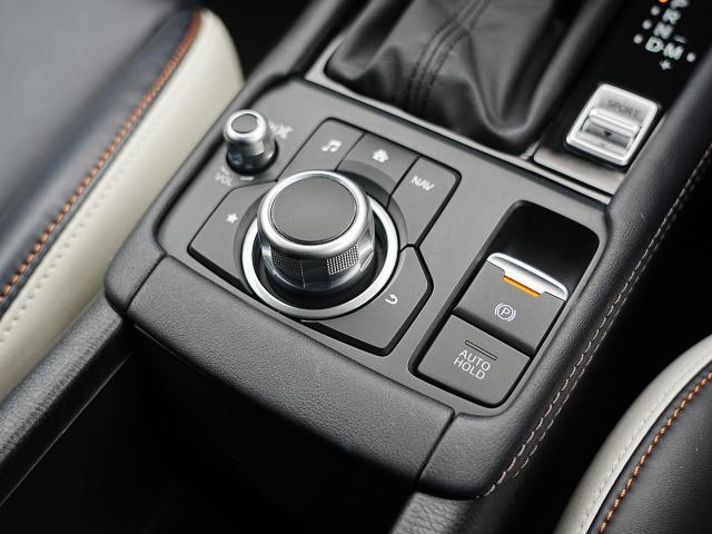 CX-3 15S スーパー エッジー 衝突被害軽減システム アダプティブクルーズコントロール 全周囲カメラ オートマチックハイビーム 電動シート シートヒーター バックカメラ オートライト LEDヘッドランプ Bluetooth(13枚目)