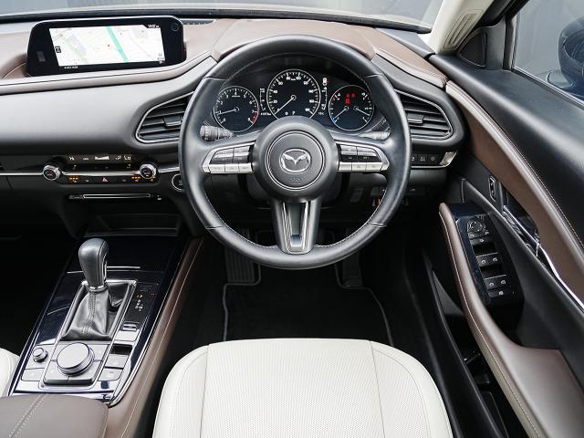 CX-30 20S Lパッケージ 衝突被害軽減システム アダプティブクルーズコントロール 全周囲カメラ オートマチックハイビーム 革シート 電動シート シートヒーター バックカメラ オートライト LEDヘッドランプ Bluetooth(4枚目)