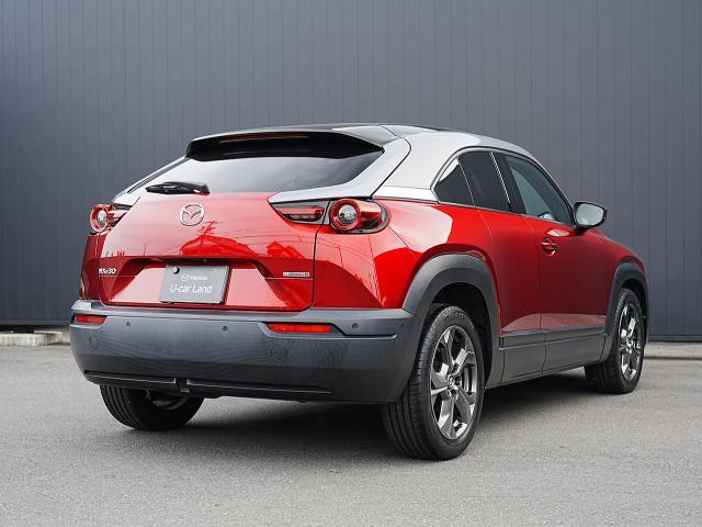 MX-30 ベースグレード 衝突被害軽減システム アダプティブクルーズコントロール 全周囲カメラ オートマチックハイビーム 電動シート シートヒーター バックカメラ オートライト LEDヘッドランプ Bluetooth(2枚目)