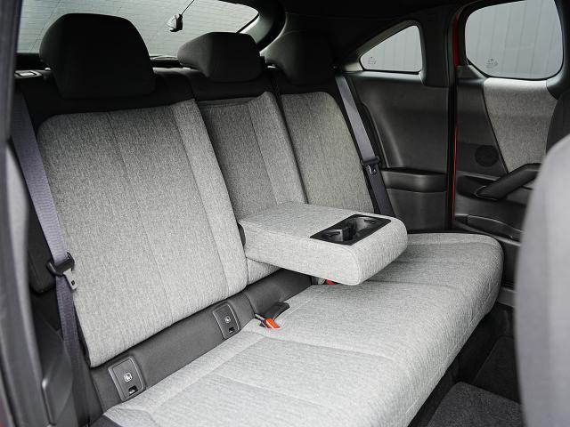 MX-30 ベースグレード 衝突被害軽減システム アダプティブクルーズコントロール 全周囲カメラ オートマチックハイビーム 電動シート シートヒーター バックカメラ オートライト LEDヘッドランプ Bluetooth(16枚目)