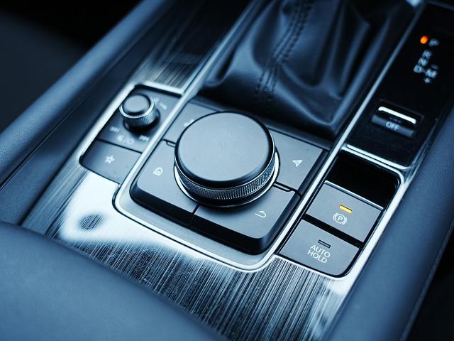 MAZDA3ファストバック 15Sツーリング 衝突被害軽減システム アダプティブクルーズコントロール 全周囲カメラ オートマチックハイビーム バックカメラ オートライト LEDヘッドランプ Bluetooth(12枚目)