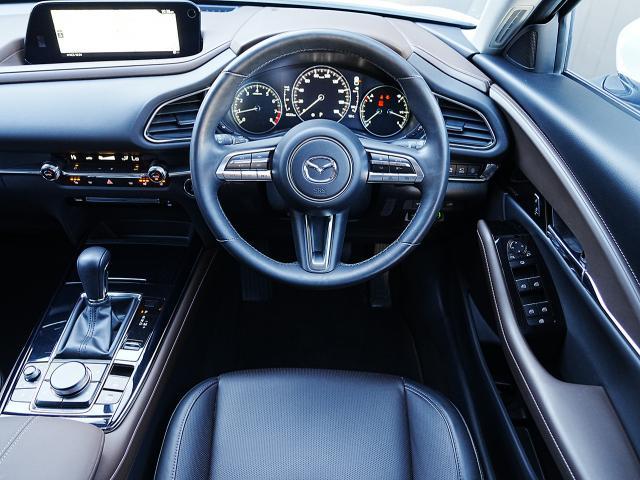 CX-30 20S Lパッケージ 衝突被害軽減システム アダプティブクルーズコントロール 全周囲カメラ オートマチックハイビーム 革シート 電動シート シートヒーター バックカメラ オートライト LEDヘッドランプ Bluetooth(4枚目)