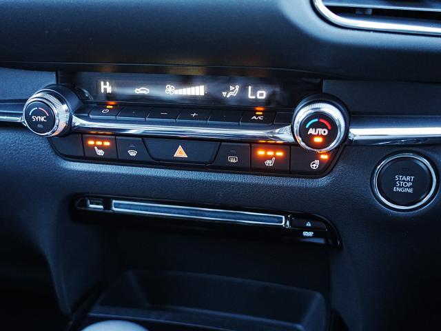 CX-30 20S Lパッケージ 衝突被害軽減システム アダプティブクルーズコントロール 全周囲カメラ オートマチックハイビーム 革シート 電動シート シートヒーター バックカメラ オートライト LEDヘッドランプ Bluetooth(10枚目)