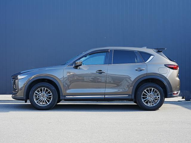 ＣＸ－５ ＸＤ　スマートエディション　衝突被害軽減システム　アダプティブクルーズコントロール　全周囲カメラ　オートマチックハイビーム　ナビ　バックカメラ　オートライト　ＬＥＤヘッドランプ　Ｂｌｕｅｔｏｏｔｈ　ディーゼル（3枚目）