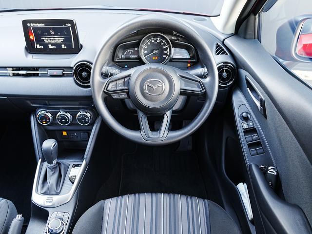 ＭＡＺＤＡ２ １５Ｓ　衝突被害軽減システム　オートマチックハイビーム　オートライト　ＬＥＤヘッドランプ　Ｂｌｕｅｔｏｏｔｈ（4枚目）