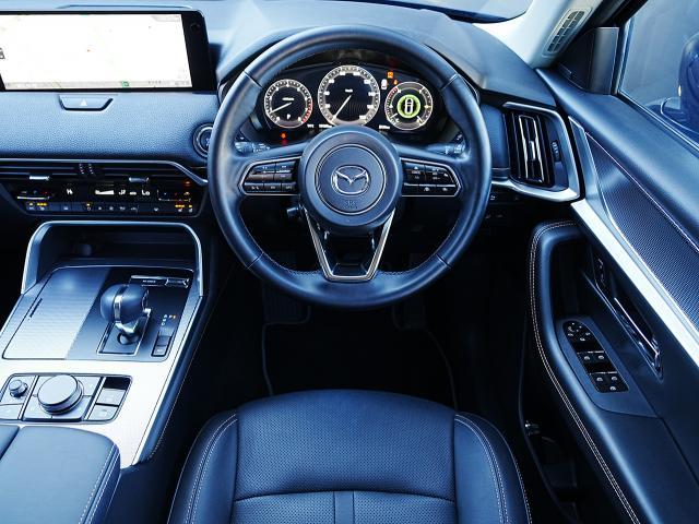 ＣＸ－６０ ２５Ｓ　Ｌパッケージ　衝突被害軽減システム　アダプティブクルーズコントロール　全周囲カメラ　オートマチックハイビーム　サンルーフ　革シート　電動シート　シートヒーター　バックカメラ　オートライト　ＬＥＤヘッドランプ　ＥＴＣ（4枚目）