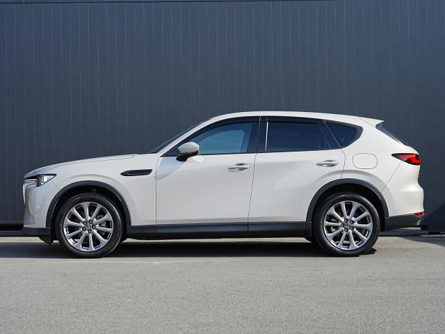 ＣＸ－６０ ２５Ｓ　エクスクルーシブモード　衝突被害軽減システム　アダプティブクルーズコントロール　全周囲カメラ　オートマチックハイビーム　サンルーフ　４ＷＤ　革シート　電動シート　シートヒーター　バックカメラ　オートライト　ＬＥＤヘッドランプ（3枚目）