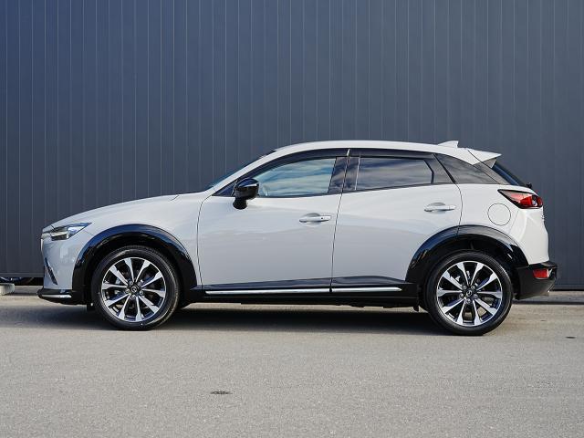 CX-3 15S アーバン ドレッサー 衝突被害軽減システム アダプティブクルーズコントロール 全周囲カメラ オートマチックハイビーム 4WD シートヒーター バックカメラ オートライト LEDヘッドランプ ETC Bluetooth(3枚目)