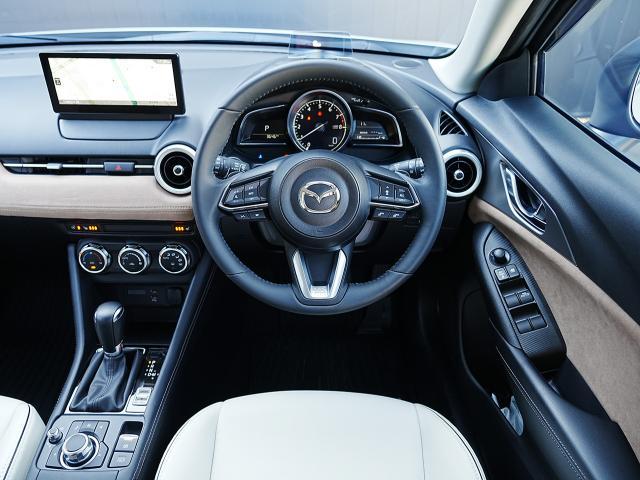 CX-3 15S アーバン ドレッサー 衝突被害軽減システム アダプティブクルーズコントロール 全周囲カメラ オートマチックハイビーム 4WD シートヒーター バックカメラ オートライト LEDヘッドランプ ETC Bluetooth(4枚目)