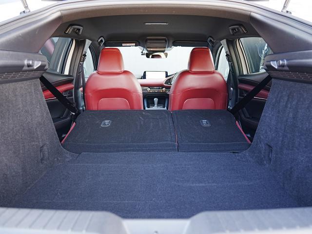 MAZDA3ファストバック 20Sプロアクティブ ツーリングセレクション 衝突被害軽減システム アダプティブクルーズコントロール 全周囲カメラ オートマチックハイビーム 革シート 電動シート シートヒーター バックカメラ オートライト LEDヘッドランプ ETC(17枚目)