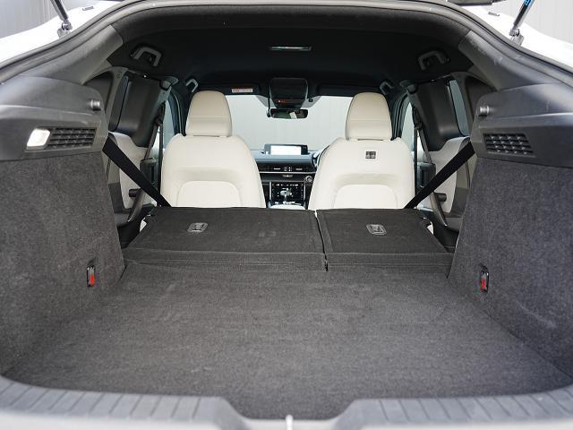 ＭＸ－３０ ベースグレード　衝突被害軽減システム　アダプティブクルーズコントロール　全周囲カメラ　オートマチックハイビーム　４ＷＤ　電動シート　シートヒーター　バックカメラ　オートライト　ＬＥＤヘッドランプ　ＥＴＣ（17枚目）