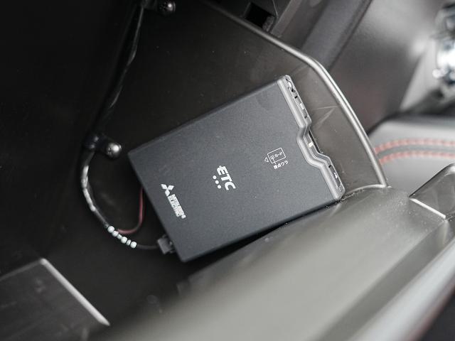 ＣＸ－５ ＸＤ　レトロスポーツエディション　衝突被害軽減システム　アダプティブクルーズコントロール　全周囲カメラ　オートマチックハイビーム　４ＷＤ　電動シート　シートヒーター　バックカメラ　オートライト　ＬＥＤヘッドランプ　ＥＴＣ　展示・試乗車（14枚目）