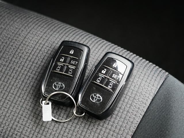 シエンタ ファンベースＧ　セーフティーエディションＩＩ　衝突被害軽減システム　オートマチックハイビーム　両側電動スライド　バックカメラ　オートライト　ＬＥＤヘッドランプ　ＥＴＣ　Ｂｌｕｅｔｏｏｔｈ（13枚目）