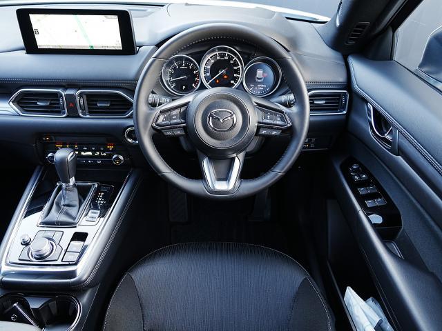 CX-8 25S スマートエディション 衝突被害軽減システム アダプティブクルーズコントロール 全周囲カメラ オートマチックハイビーム 3列シート 電動シート シートヒーター ナビ バックカメラ オートライト LEDヘッドランプ ETC(4枚目)