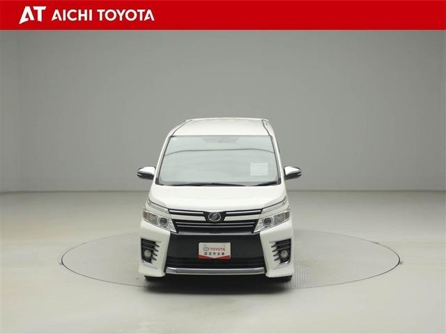 ヴォクシー ZS 煌 地上デジタル 両側パワードア アイドリングストップ車 パワーウィンド 横滑防止 1オーナ DVD可 盗難防止装置 スマートエントリー Bカメラ AUX LEDヘッドライト メモリーナビ 3列シート(9枚目)