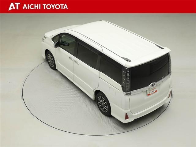 ヴォクシー ZS 煌 地上デジタル 両側パワードア アイドリングストップ車 パワーウィンド 横滑防止 1オーナ DVD可 盗難防止装置 スマートエントリー Bカメラ AUX LEDヘッドライト メモリーナビ 3列シート(12枚目)
